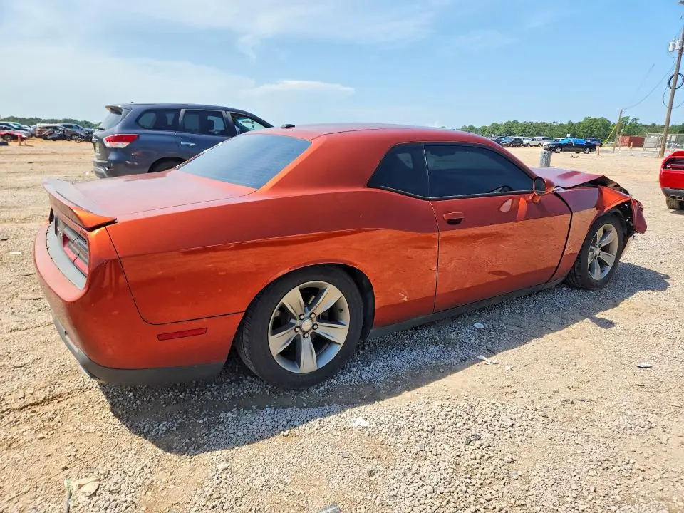 2021 DODGE CHALLENGER SXT  
