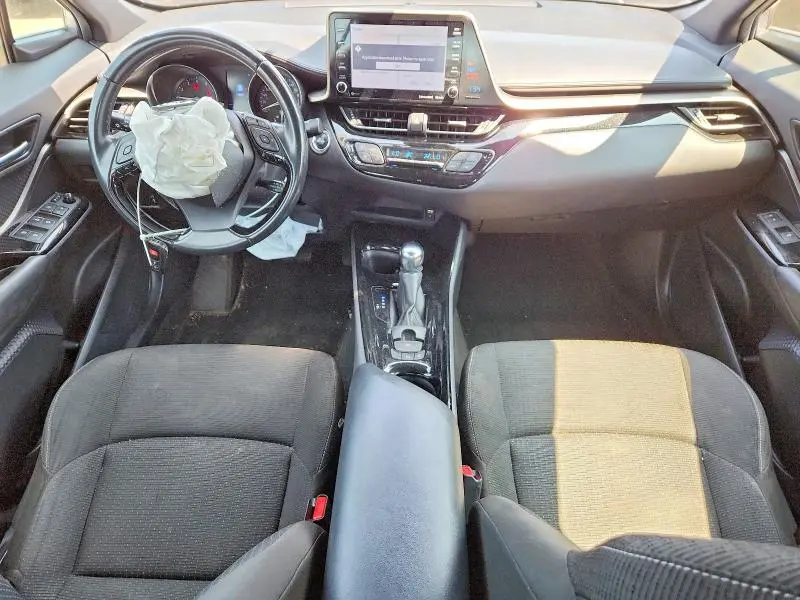 2019 TOYOTA C-HR LE  