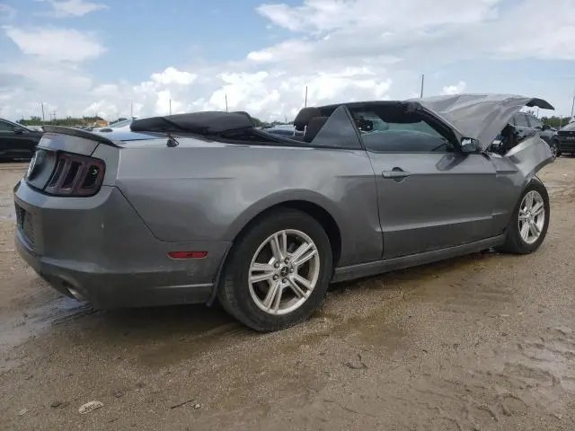 2013 FORD MUSTANG   