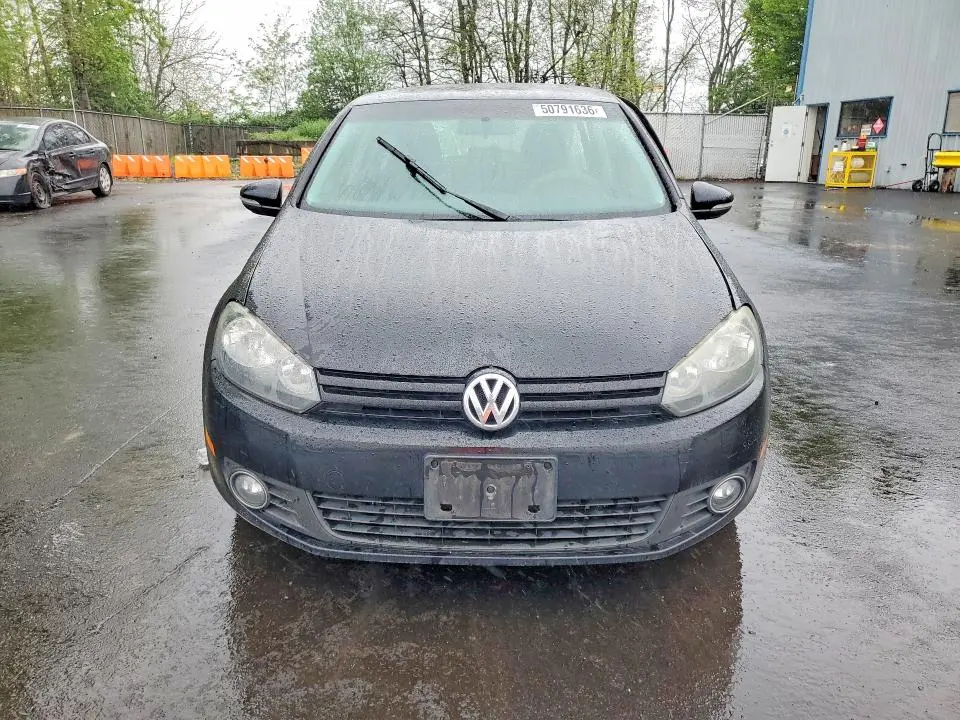 2011 VOLKSWAGEN GOLF   