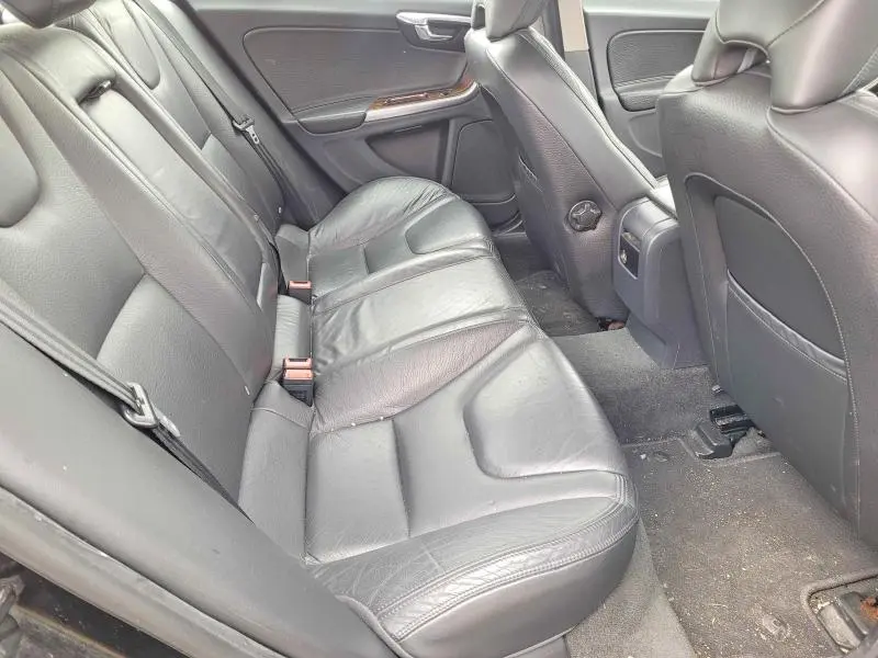 2011 VOLVO S60 T6  