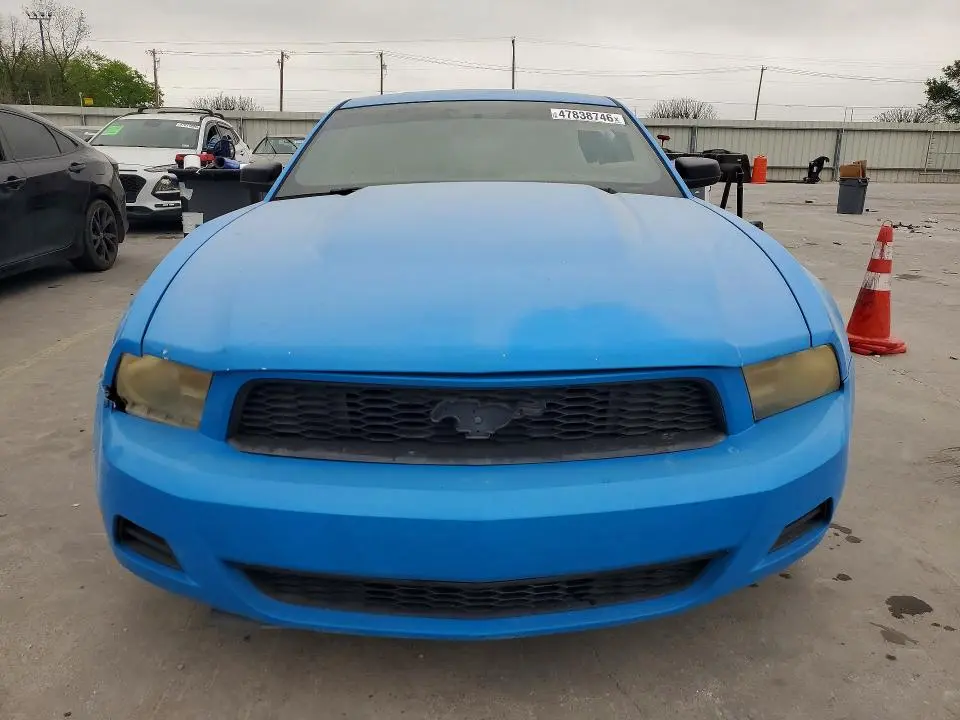2011 FORD MUSTANG   