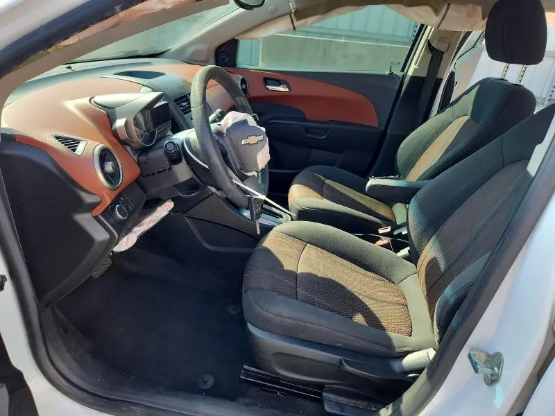 2016 CHEVROLET SONIC LT  