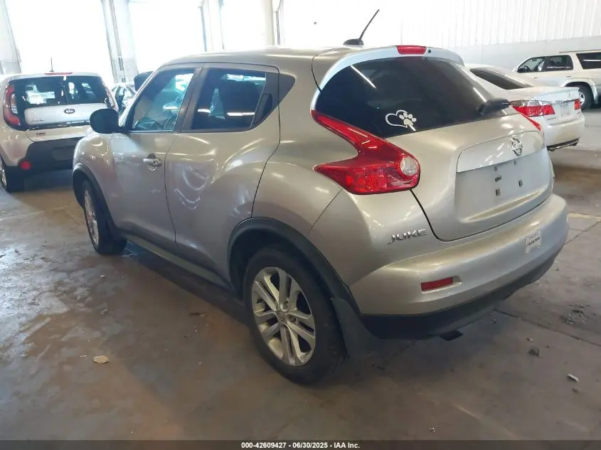 2011 NISSAN JUKE SV