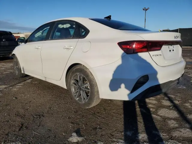2023 KIA FORTE LX  
