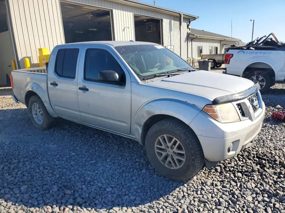2017 NISSAN FRONTIER SV  
