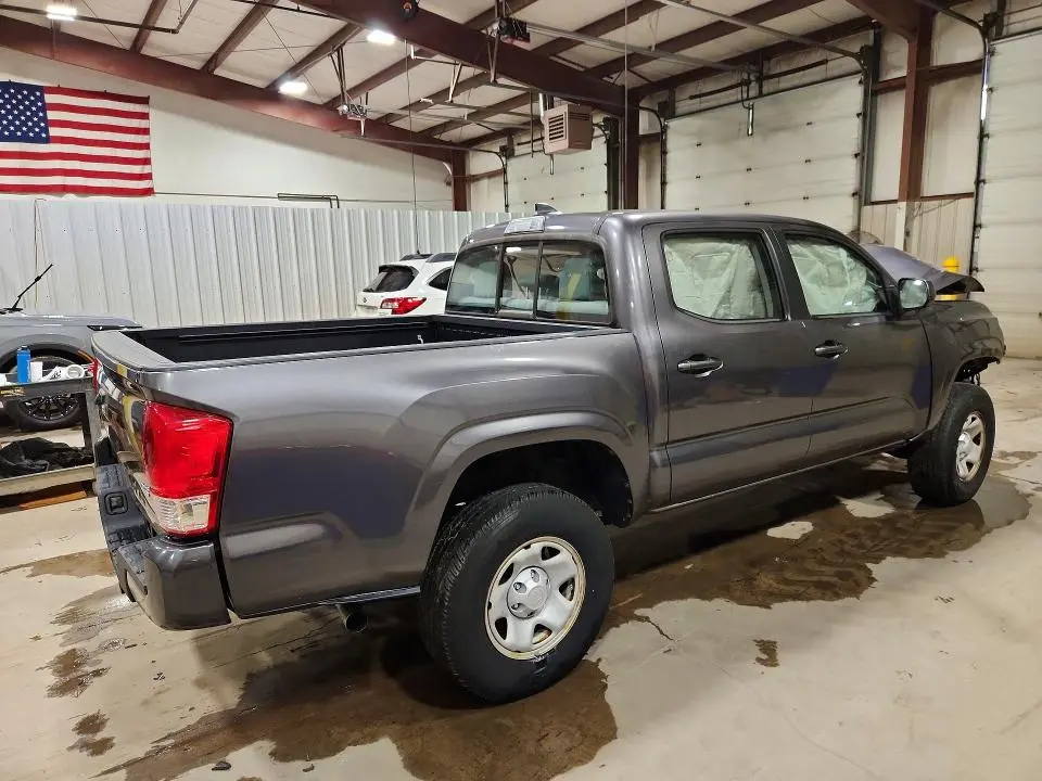 2017 TOYOTA TACOMA SR V6  