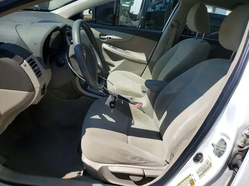 2010 TOYOTA COROLLA LE  