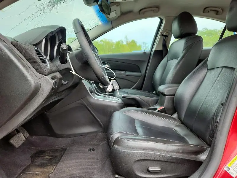 2011 CHEVROLET CRUZE LT  