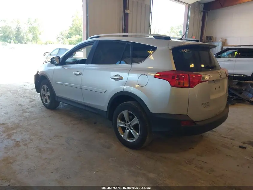 2015 TOYOTA RAV4 XLE
