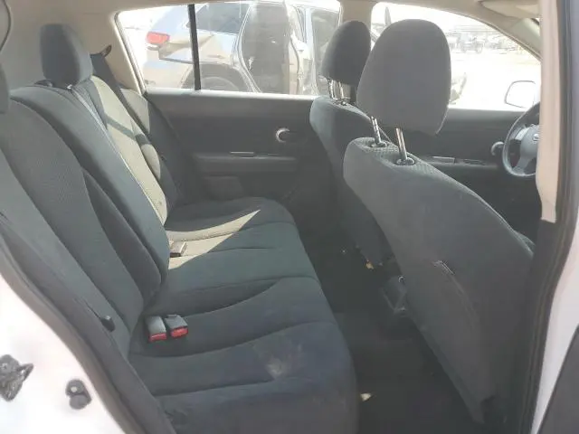 2011 NISSAN VERSA S  