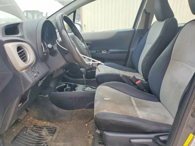 2012 TOYOTA YARIS 5-DOOR LE  