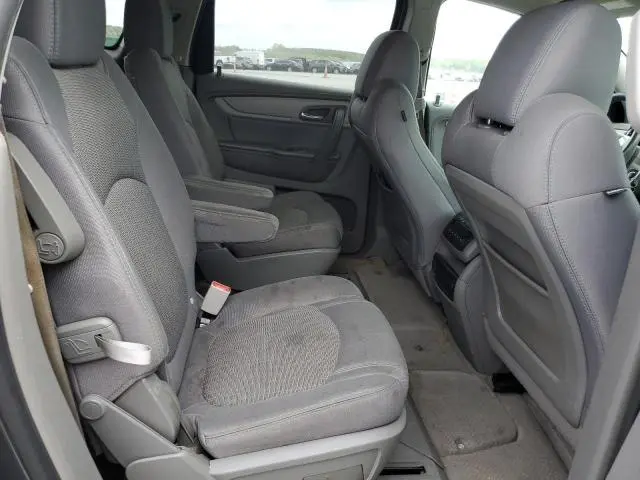 2013 CHEVROLET TRAVERSE LT  