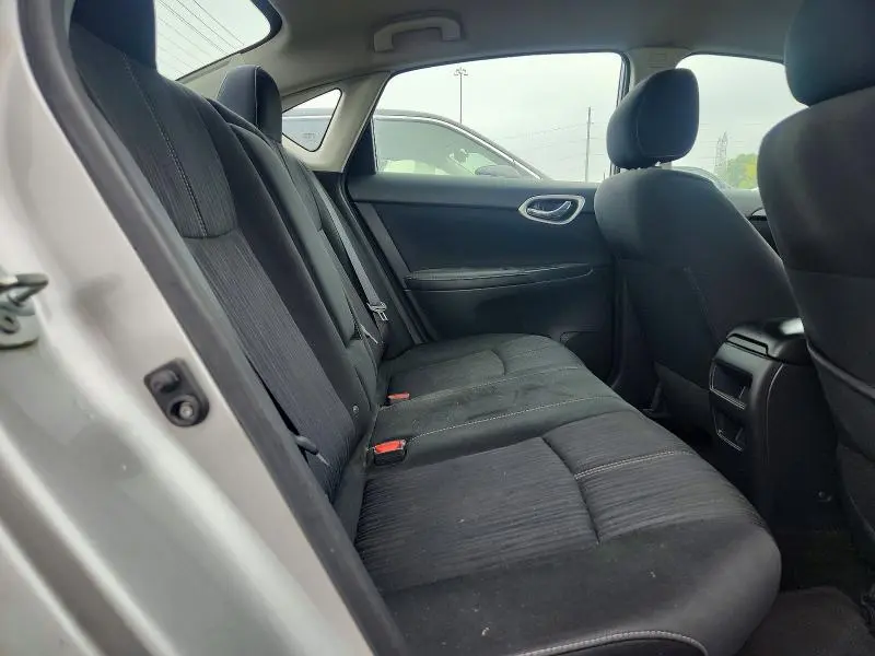 2016 NISSAN SENTRA SV  