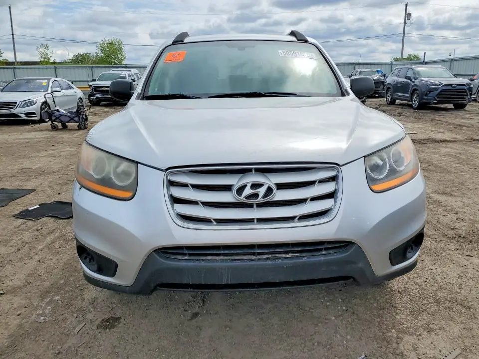 2011 HYUNDAI SANTA FE GLS  