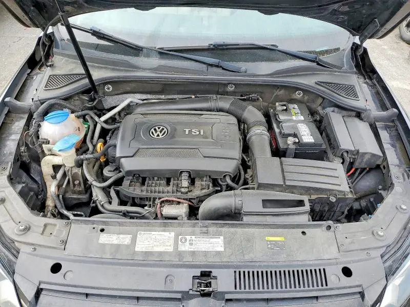 2015 VOLKSWAGEN PASSAT S  