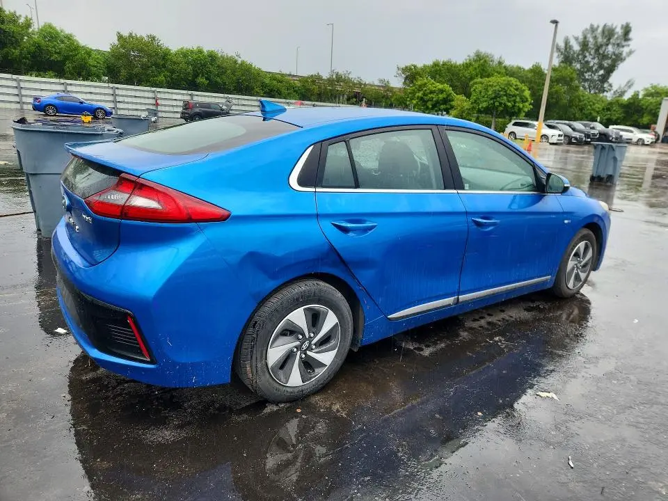 2017 HYUNDAI IONIQ SEL  