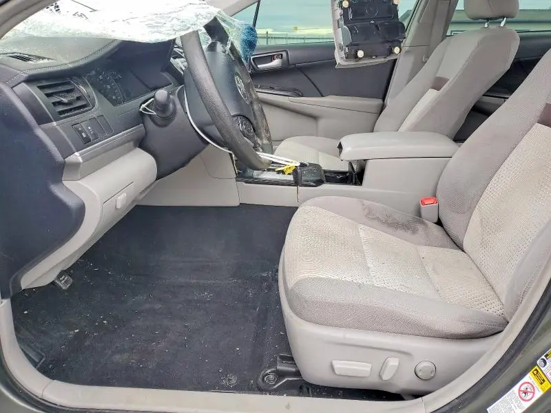 2014 TOYOTA CAMRY LE  