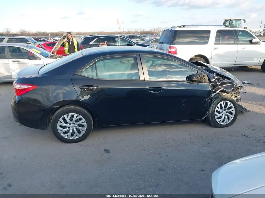 2019 TOYOTA COROLLA LE