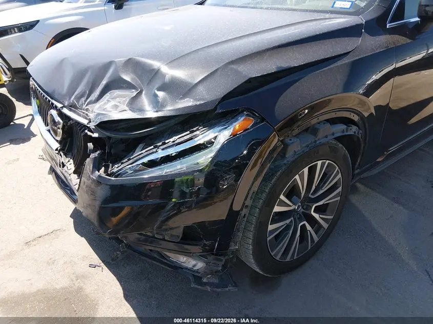 2020 VOLVO XC90 T6 MOMENTUM 7 PASSENGER