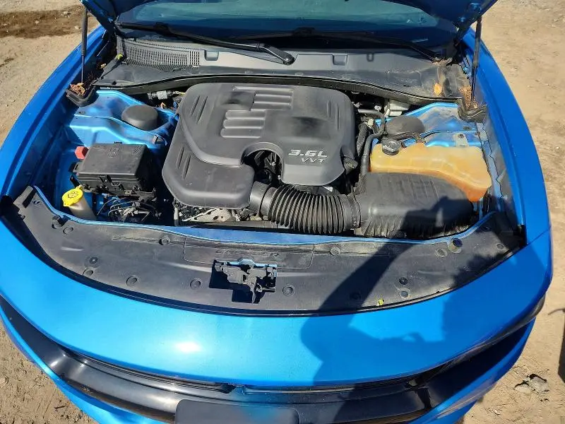 2015 DODGE CHARGER SXT  
