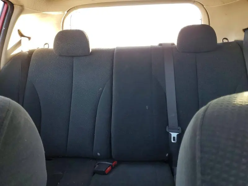 2010 NISSAN VERSA S  