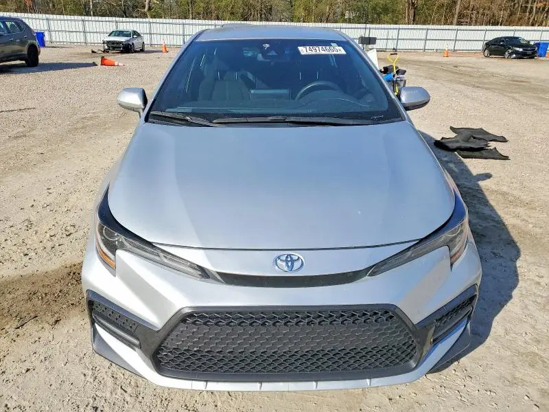 2021 TOYOTA COROLLA SE  
