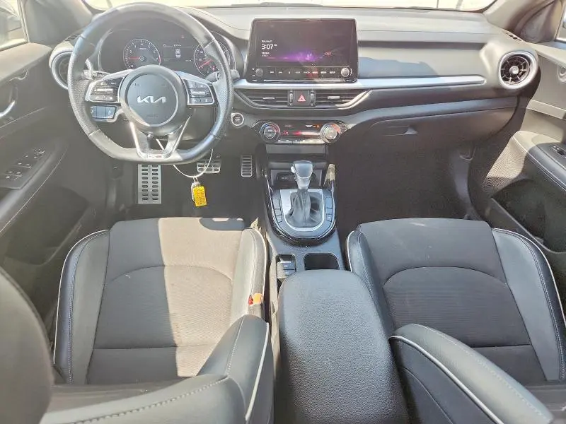 2023 KIA FORTE GT LINE  