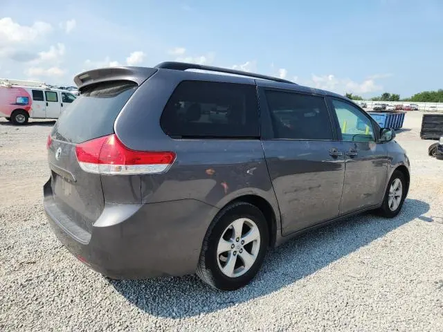2013 TOYOTA SIENNA LE  