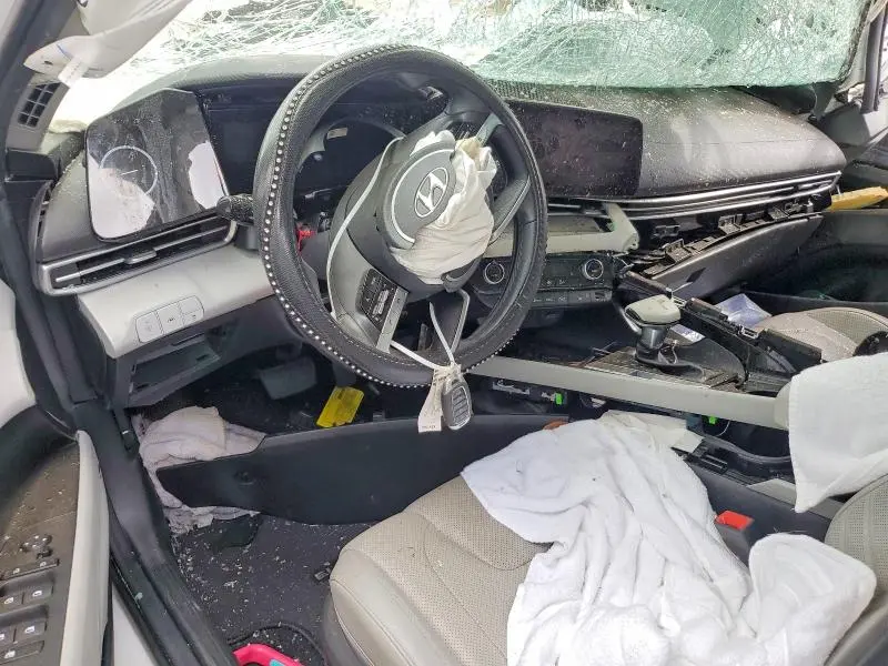 2022 HYUNDAI ELANTRA LIMITED  