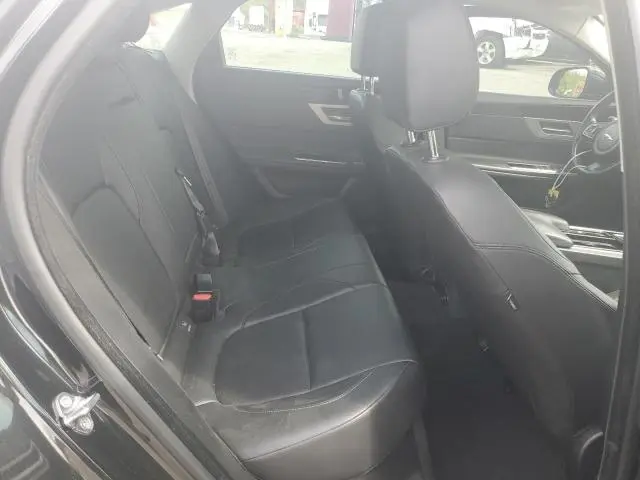2016 JAGUAR XF PREMIUM  