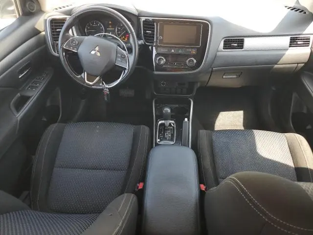 2017 MITSUBISHI OUTLANDER SE  
