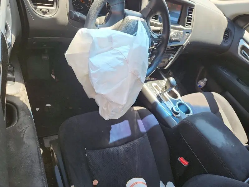 2016 NISSAN PATHFINDER S  