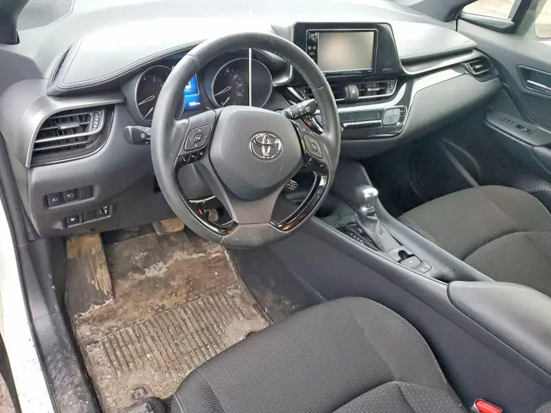 2018 TOYOTA C-HR XLE PREMIUM  