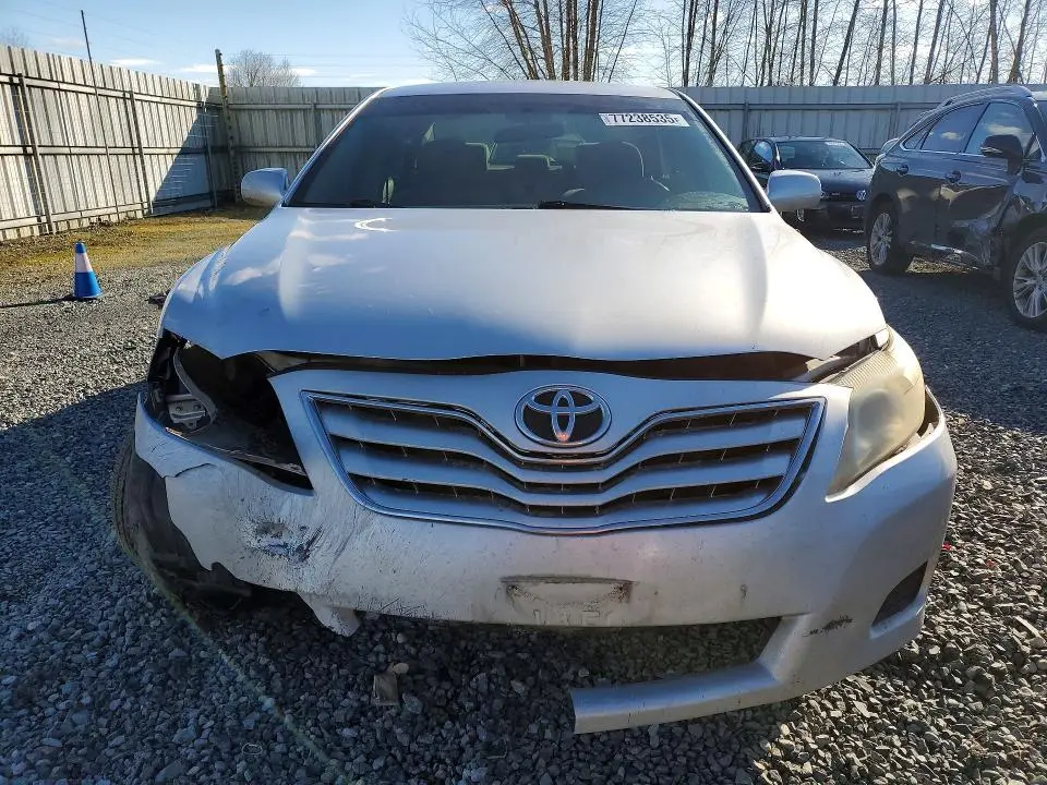 2011 TOYOTA CAMRY LE  