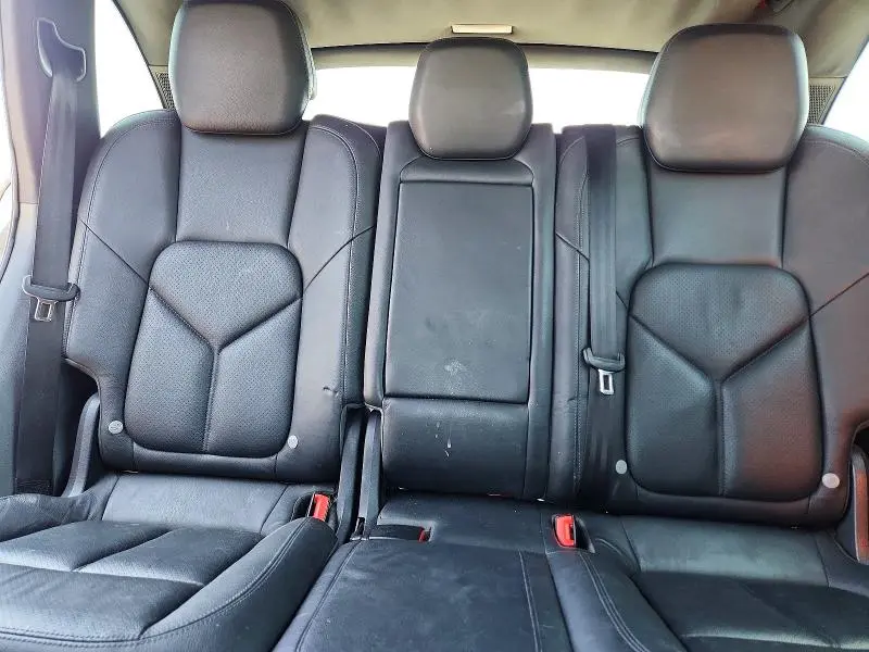 2012 PORSCHE CAYENNE   