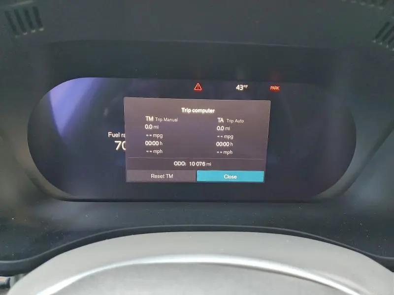 2024 VOLVO XC60 PLUS  