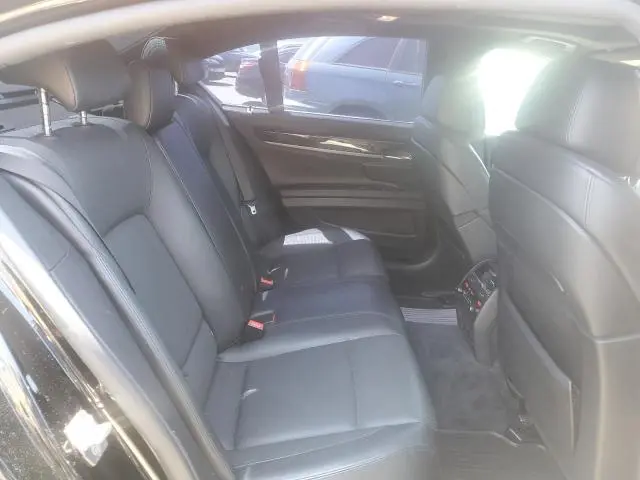 2011 BMW 750 I  