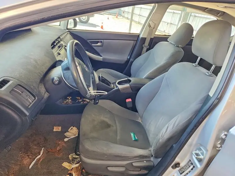 2013 TOYOTA PRIUS THREE  