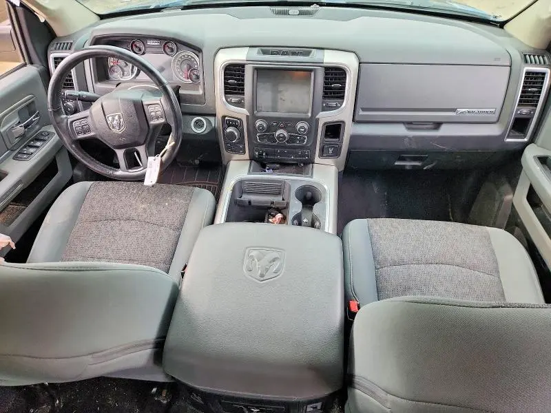 2017 RAM 1500 SLT  