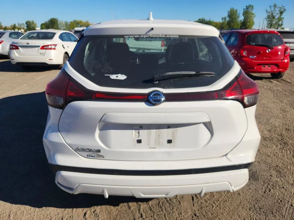 2021 NISSAN KICKS S  