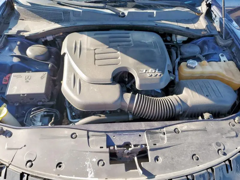 2015 DODGE CHARGER SE  