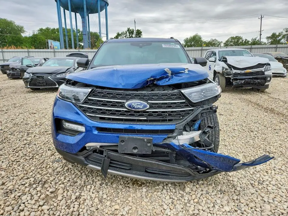 2021 FORD EXPLORER XLT  