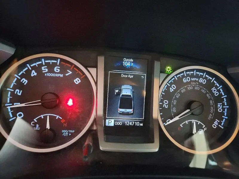 2019 TOYOTA TACOMA SR5 V6  