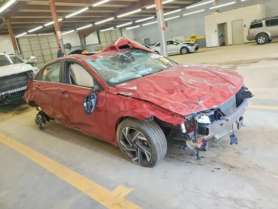 2025 HYUNDAI ELANTRA LIMITED  
