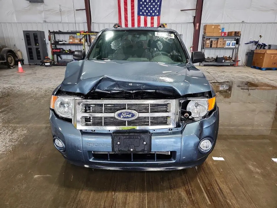 2011 FORD ESCAPE XLT  