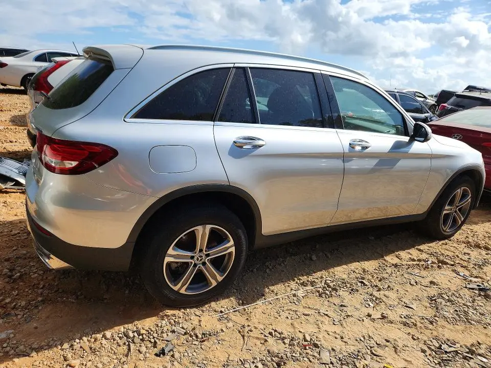 2017 MERCEDES-BENZ GLC 300  