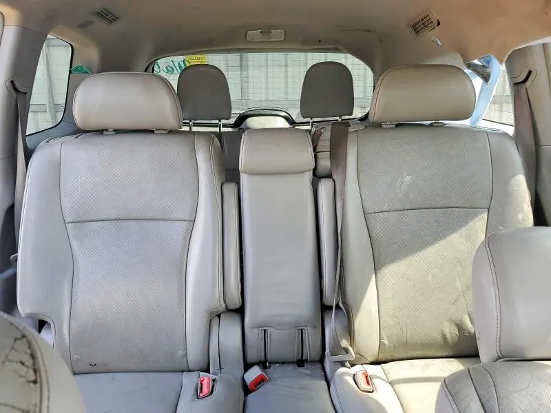 2013 TOYOTA HIGHLANDER LIMITED  