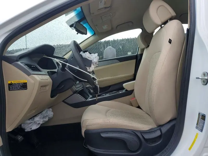 2017 HYUNDAI SONATA SE  