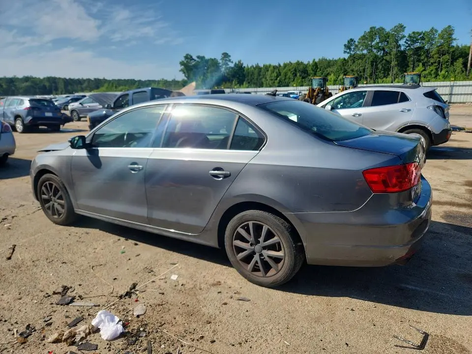 2013 VOLKSWAGEN JETTA SE  
